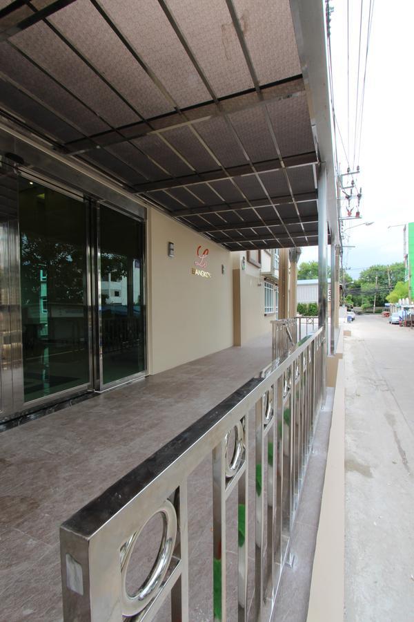 Le Bangkok Hotel Banguecoque Exterior foto